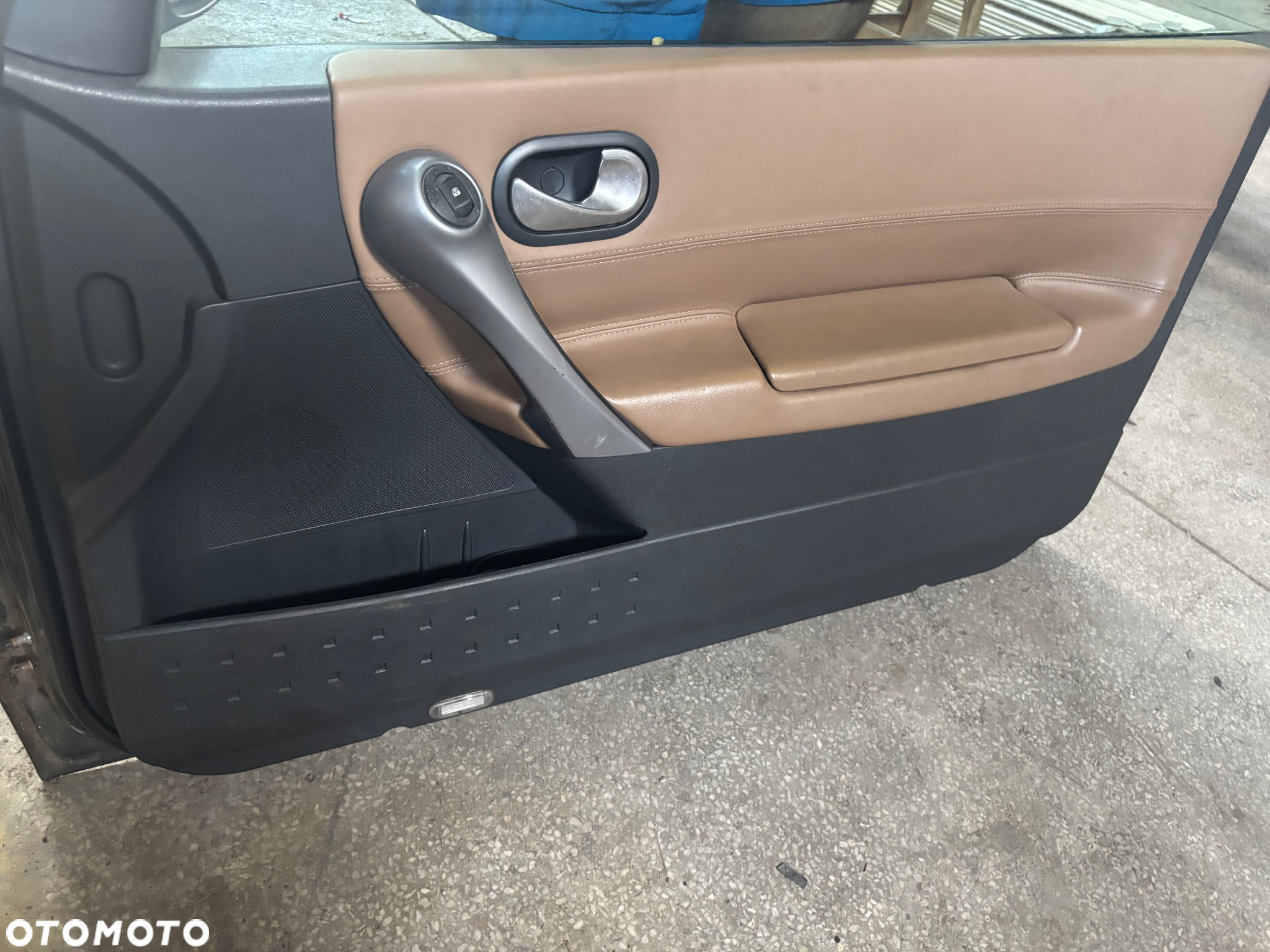 fotele kanapa  przód  tył komplet skóra renault megan  II CC Cabrio - 8