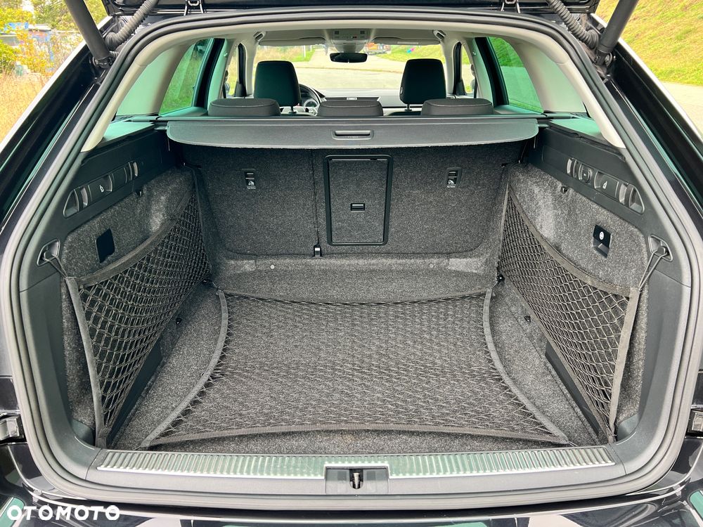 Skoda Superb 2.0 TDI SCR 4x4 Style DSG - 37