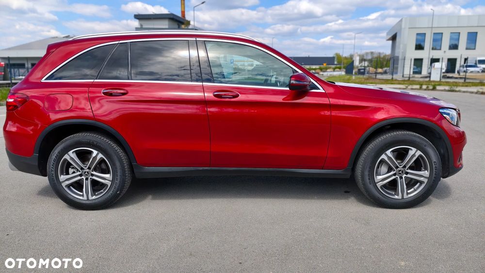Mercedes-Benz GLC 300 4Matic 9G-TRONIC Exclusive - 5