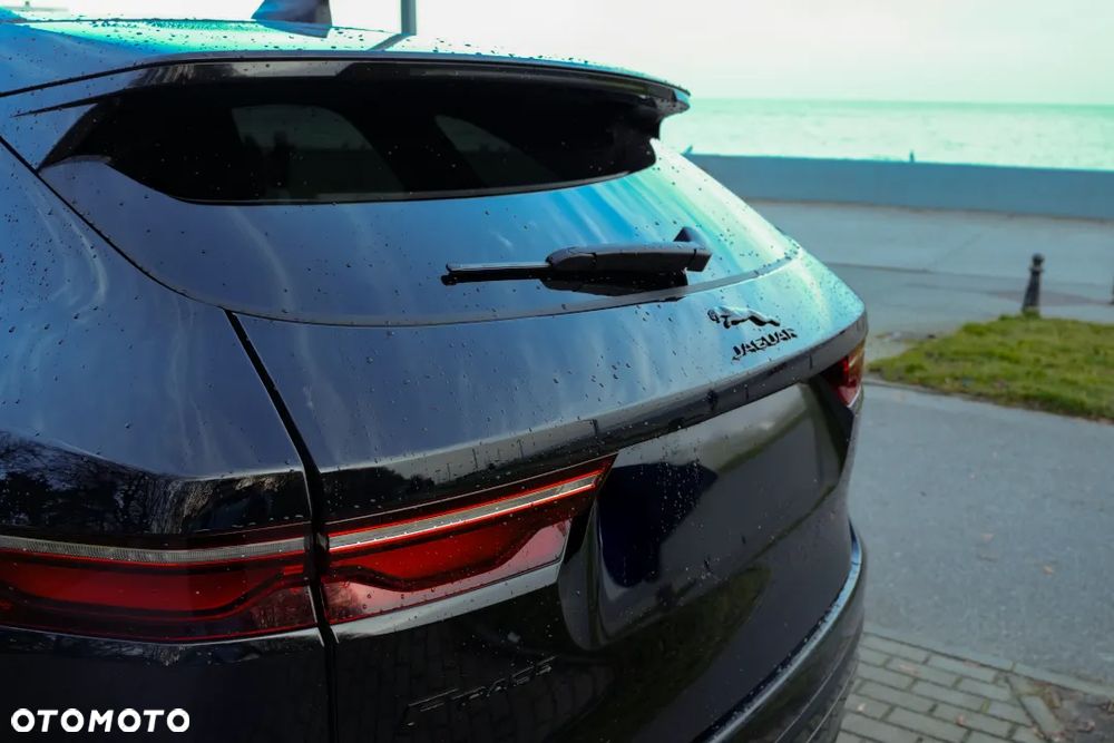 Jaguar F-Pace D200 AWD R-Dynamic S - 8