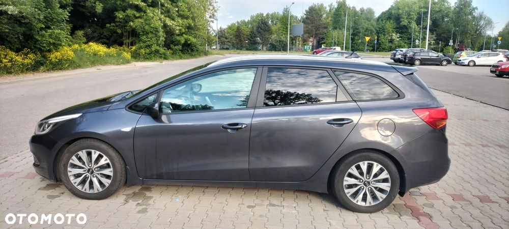 Kia Ceed Cee'd 1.6 CRDi L - 2