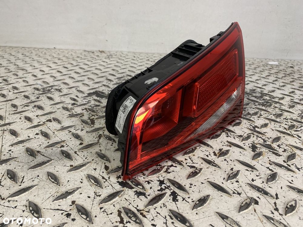TYLNA LAMPA PRAWA W KLAPE AUDI A3 LIFT 8V4 5 16- DRZWI SPORTBACK ORYGINALNA 8V4945076 - 5