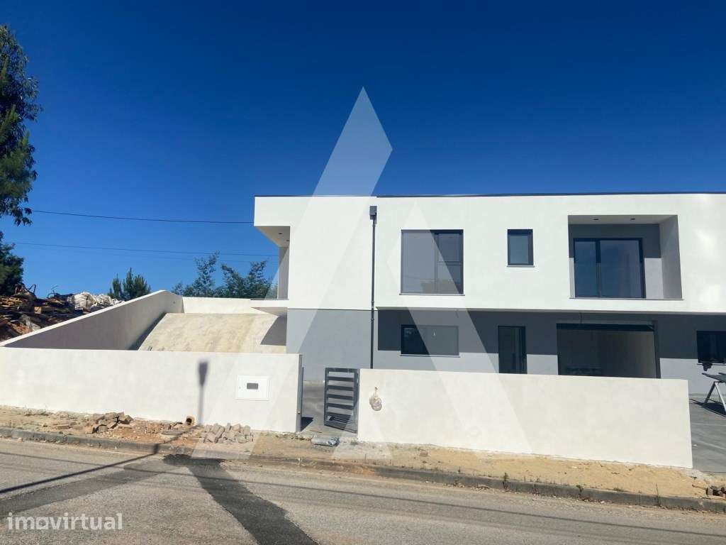 Moradia geminada em Anadia - Grande imagem: 4/60