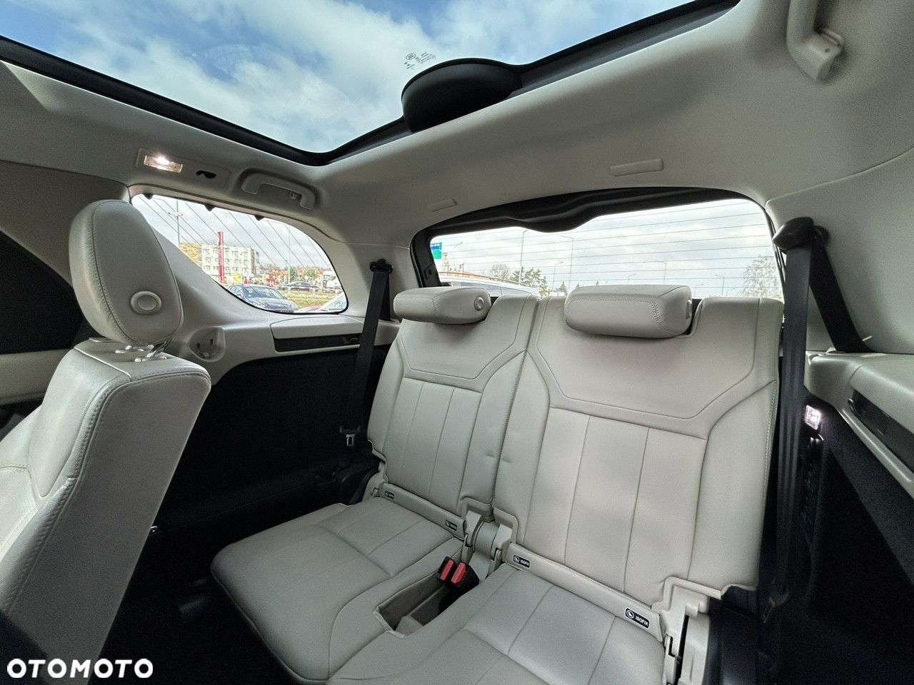 Land Rover Discovery V 3.0 Si6 HSE Luxury - 10
