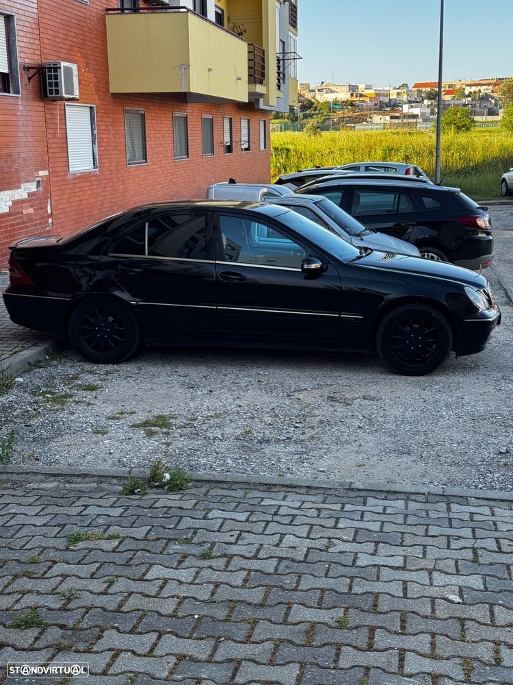 Mercedes-Benz C 220 - 11