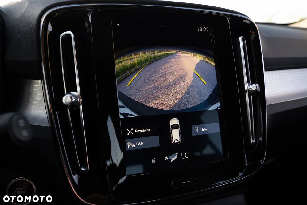 Volvo XC 40 D3 Momentum - 36