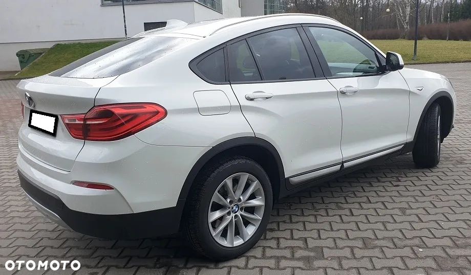 BMW X4 xDrive20i xLine - 9