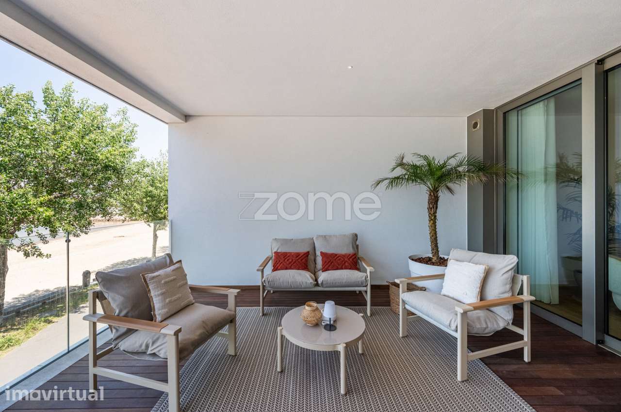T1 de Luxo com Terraço Privativo de 40m² e Vista Rio Douro - Grande imagem: 2/31