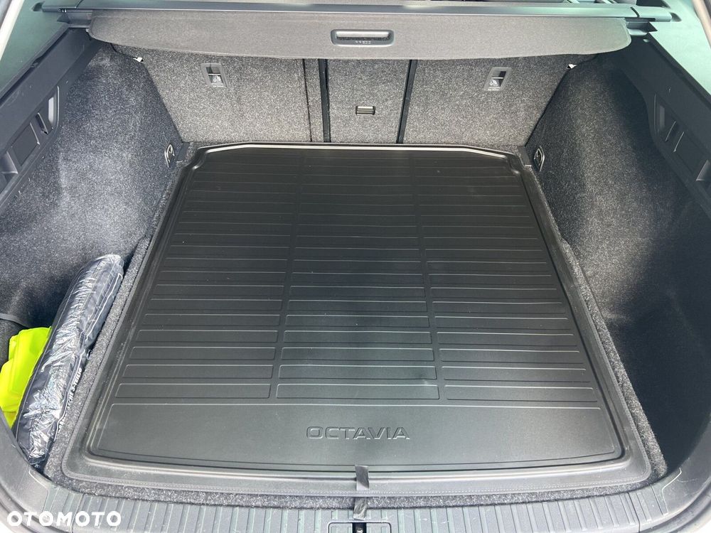 Skoda Octavia 2.0 TDI Style DSG - 33