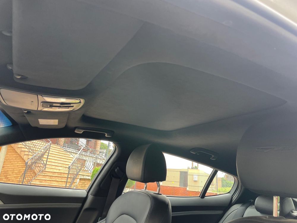Kia Stinger 2.0 T-GDI GT Line - 15
