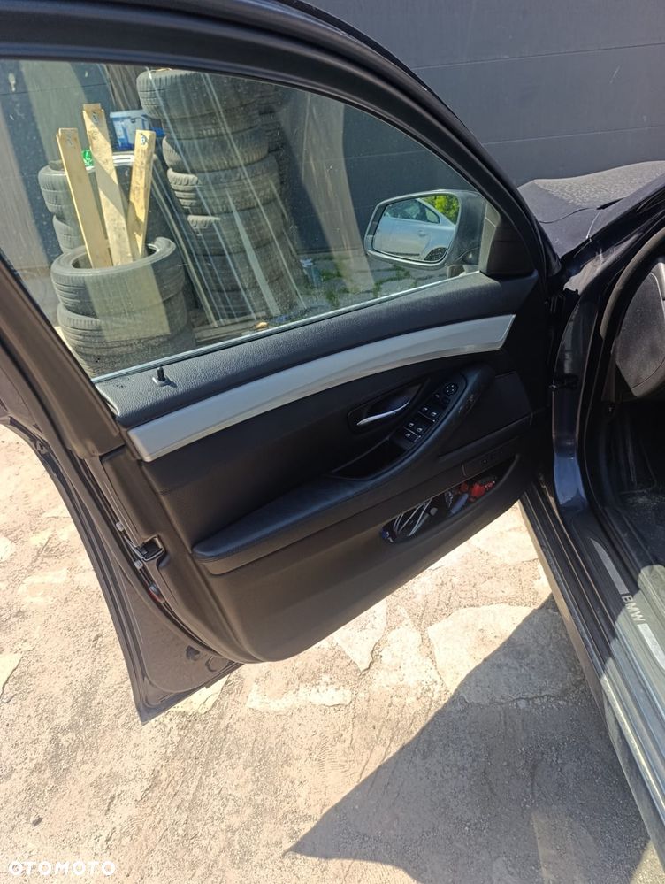 BMW Seria 5 535i - 11