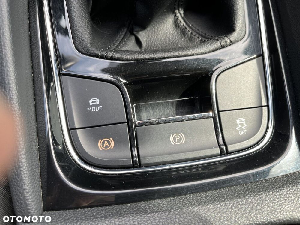 Skoda Karoq 1.5 TSI ACT Ambition - 25