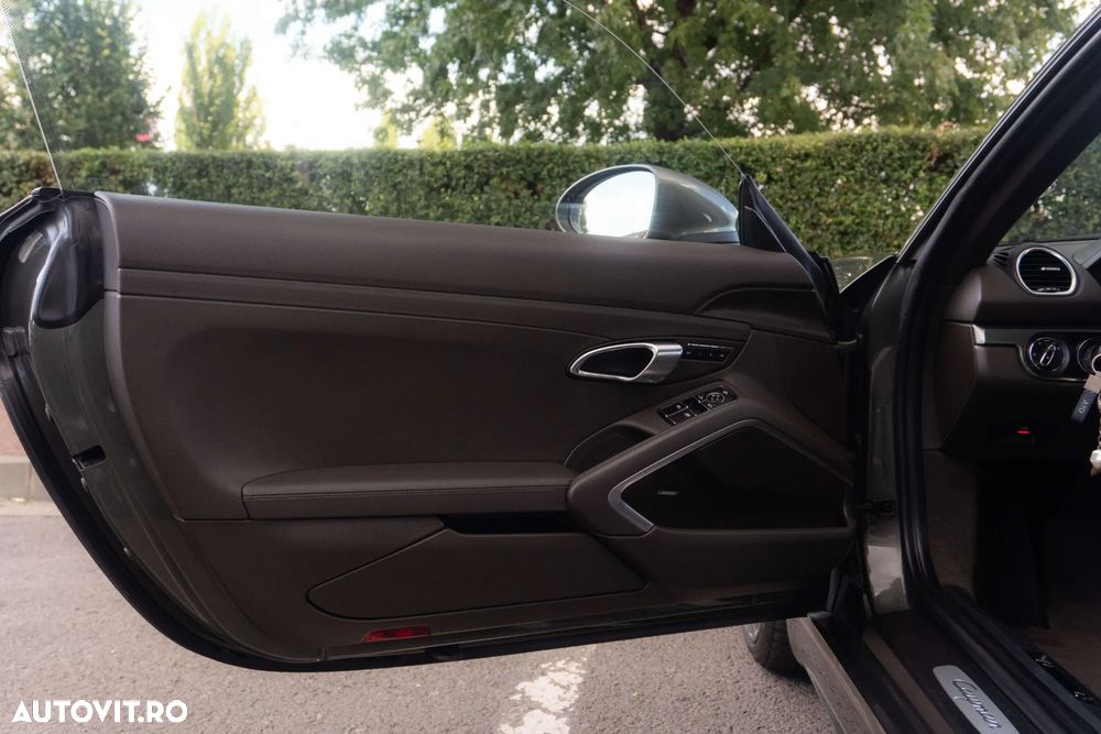 Porsche Cayman 718 PDK - 13
