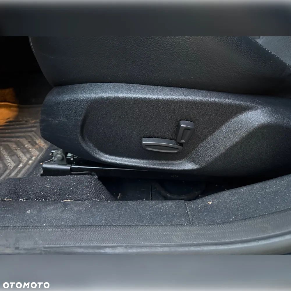 Ford Mondeo - 16