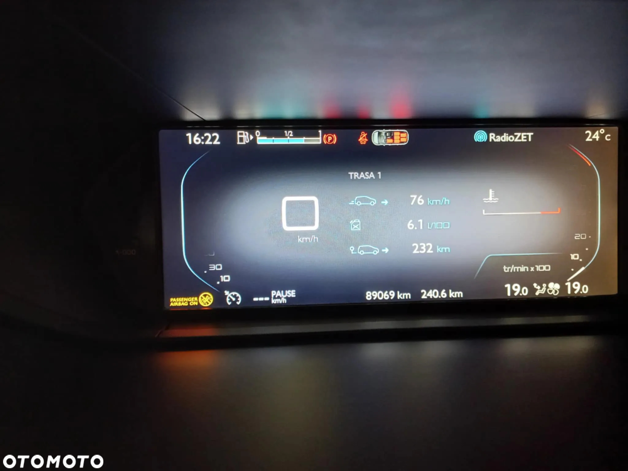 Citroën C4 Grand Picasso BlueHDi 120 SHINE - 15