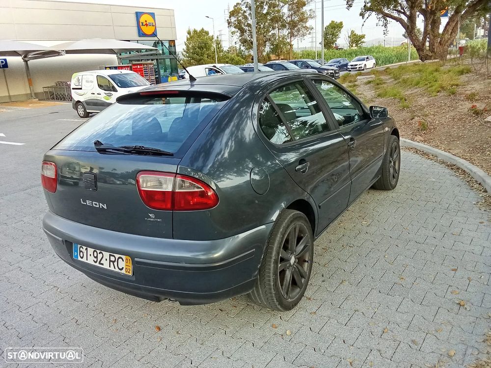 SEAT Leon 1.6 16V Signo - 2