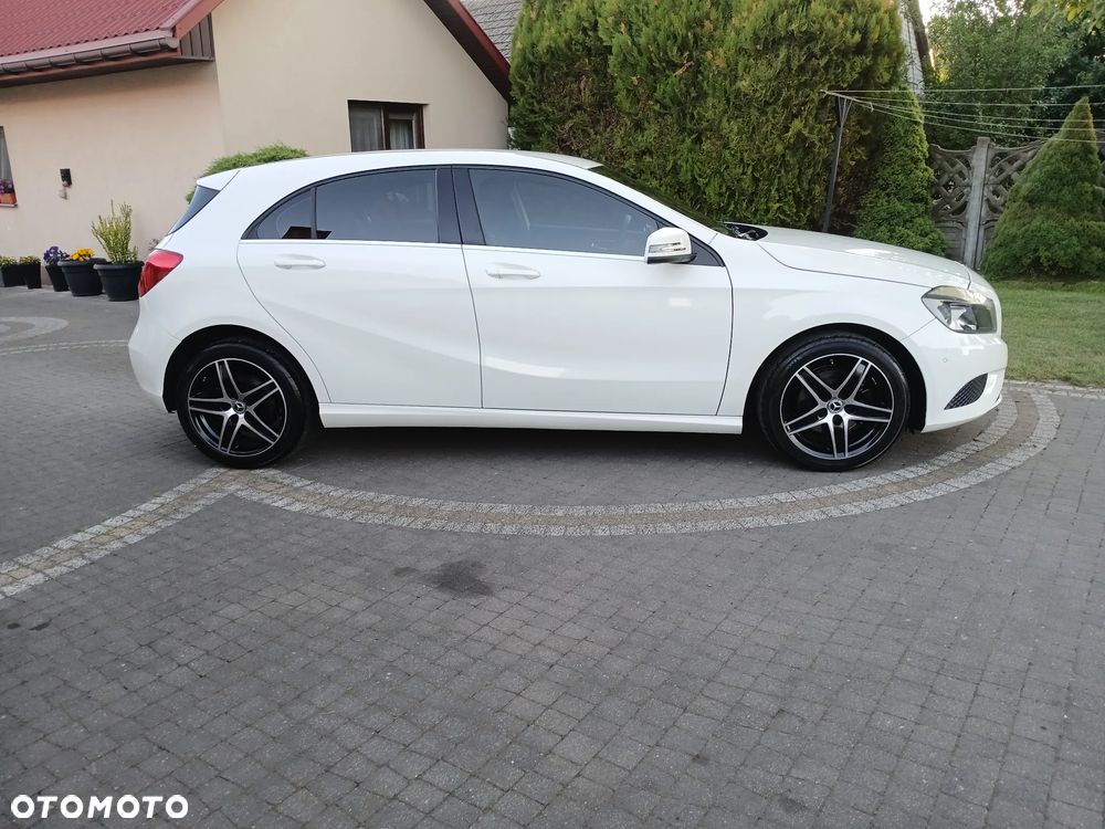 Mercedes-Benz Klasa A 180 BlueEfficiency Edition - 9