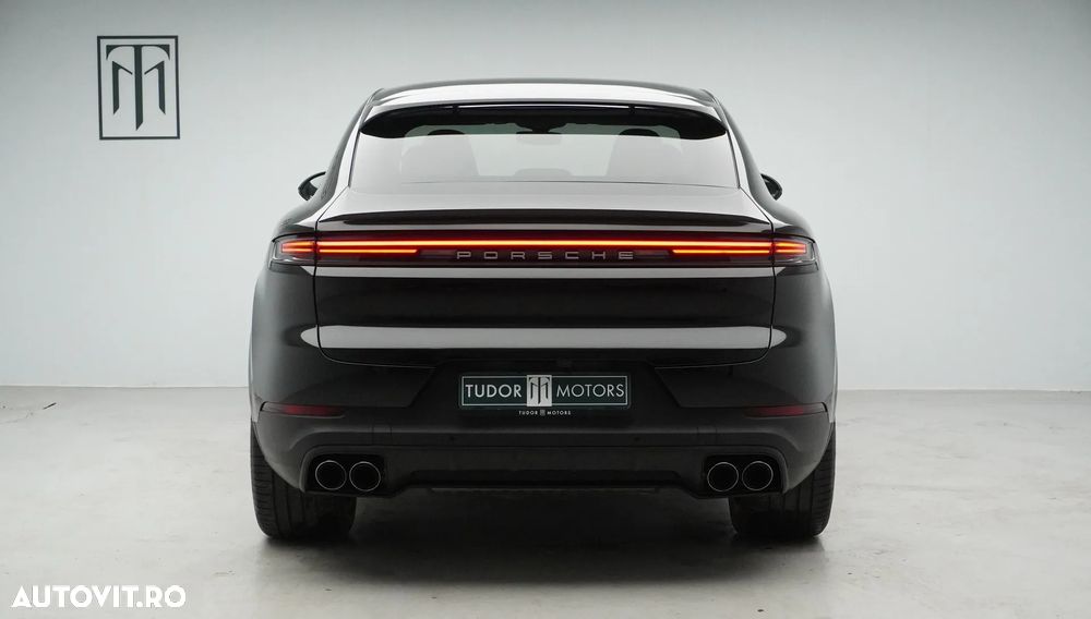 Porsche Cayenne Coupe - 9