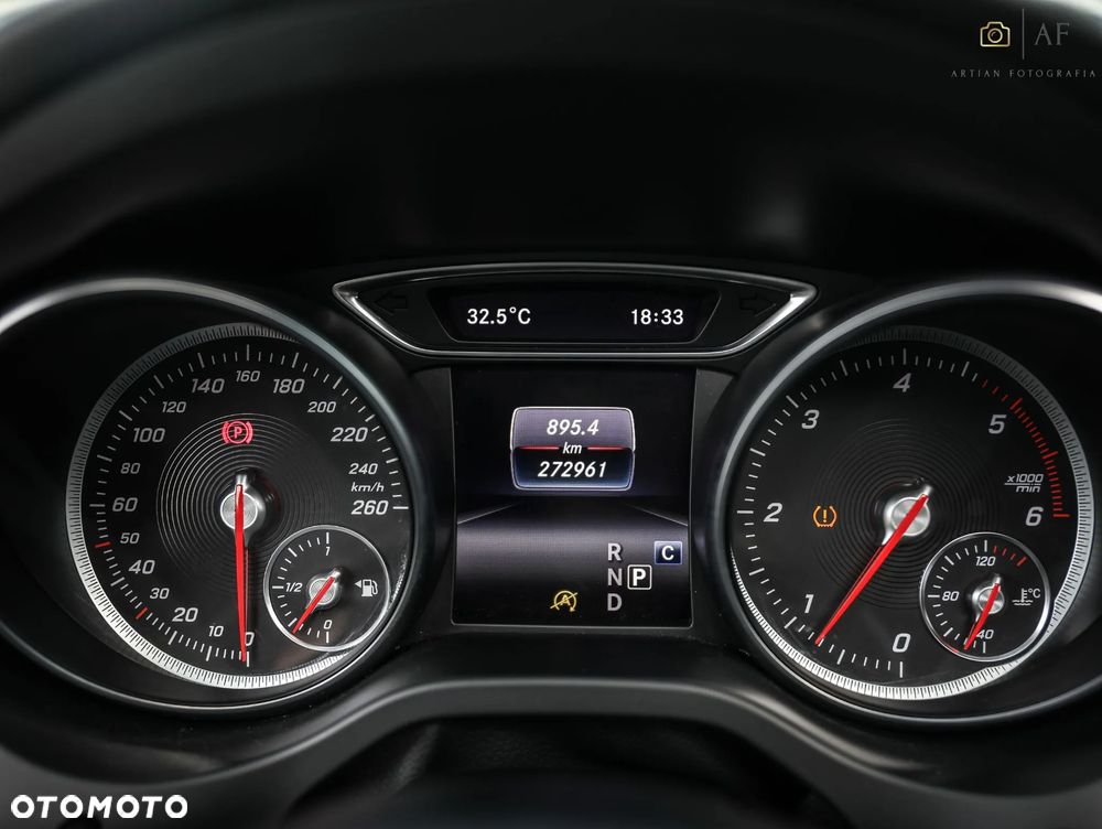 Mercedes-Benz CLA 220 d 7G-DCT - 27