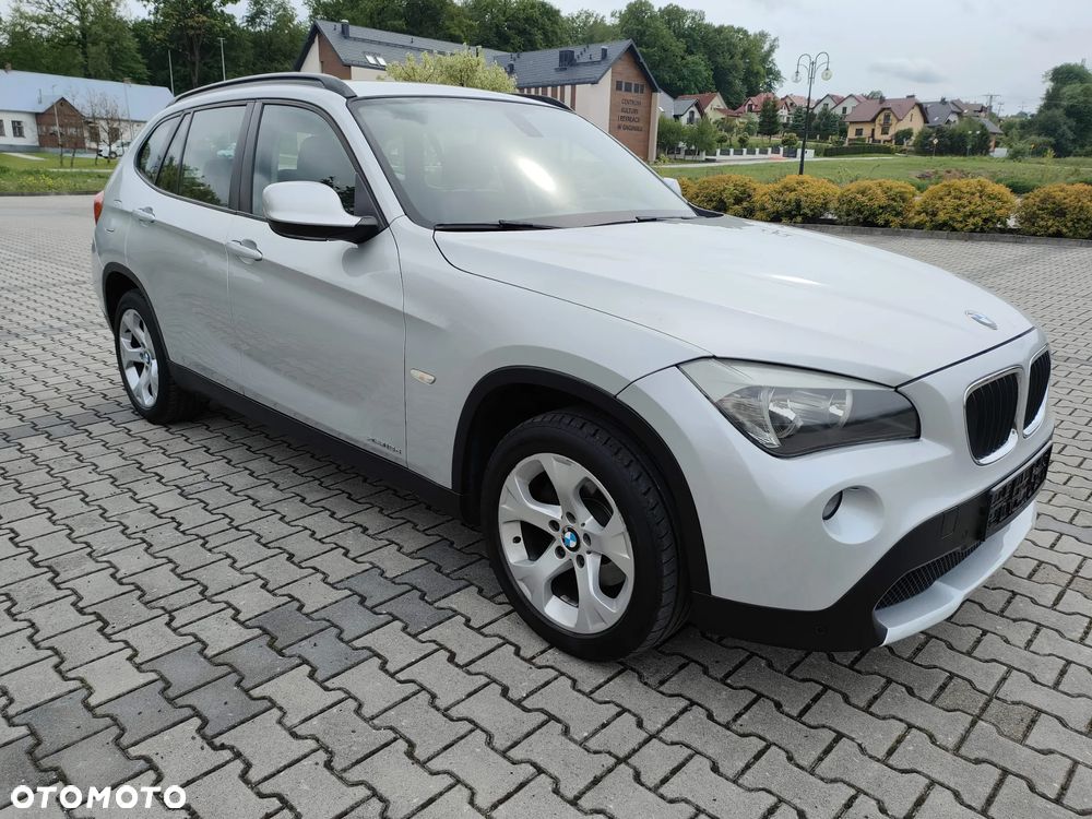 BMW X1 xDrive18d xLine - 11
