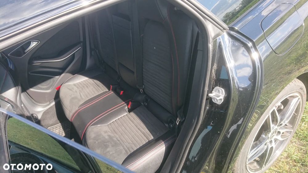 Mercedes-Benz CLA - 27