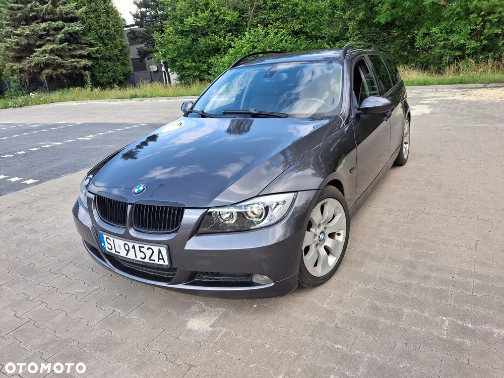 BMW Seria 3 320i - 12