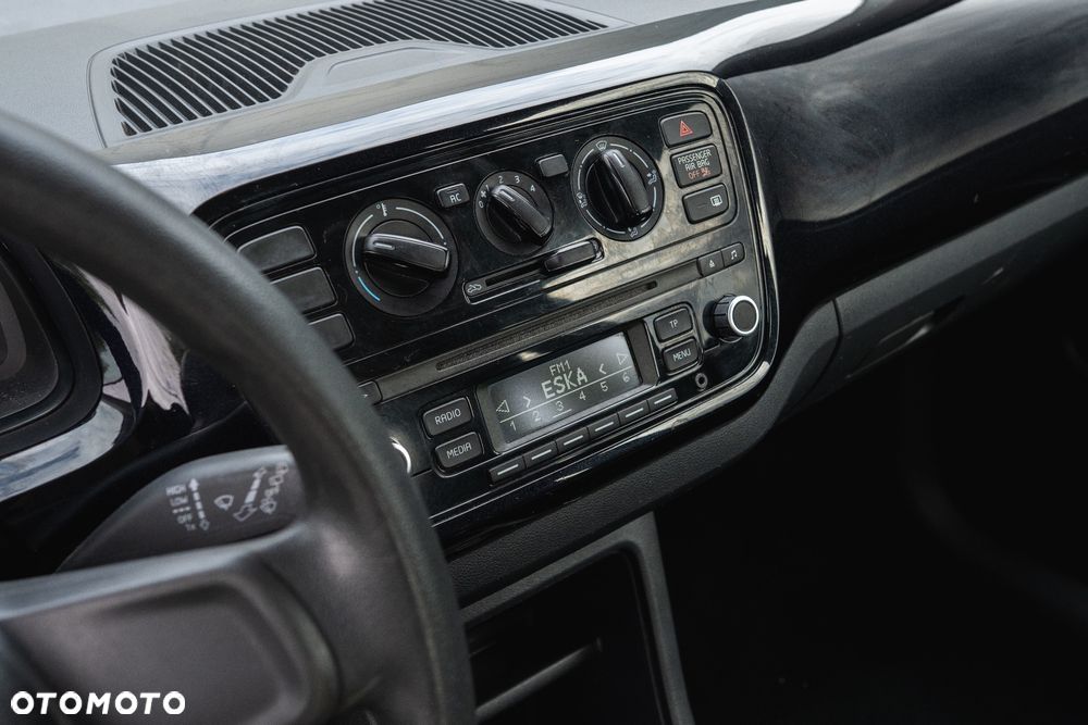 Volkswagen up! 1.0 black - 7