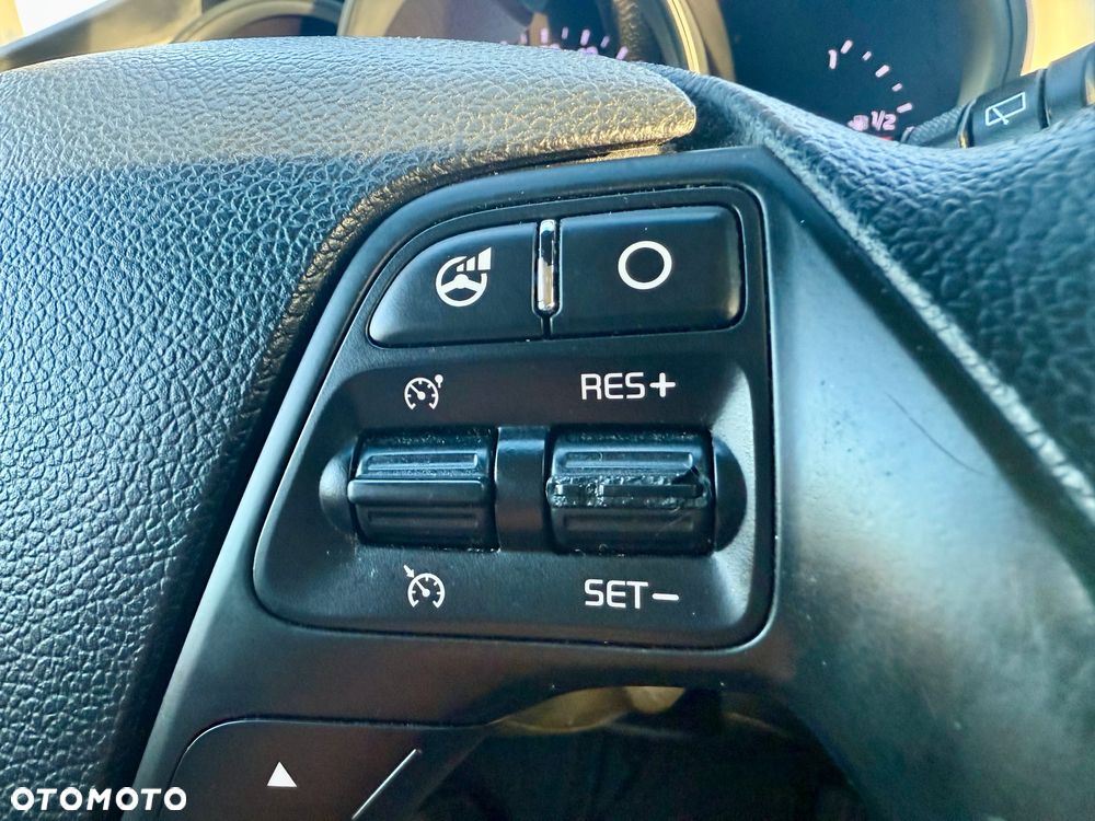 Kia Ceed 1.4 CVVT Spirit - 17