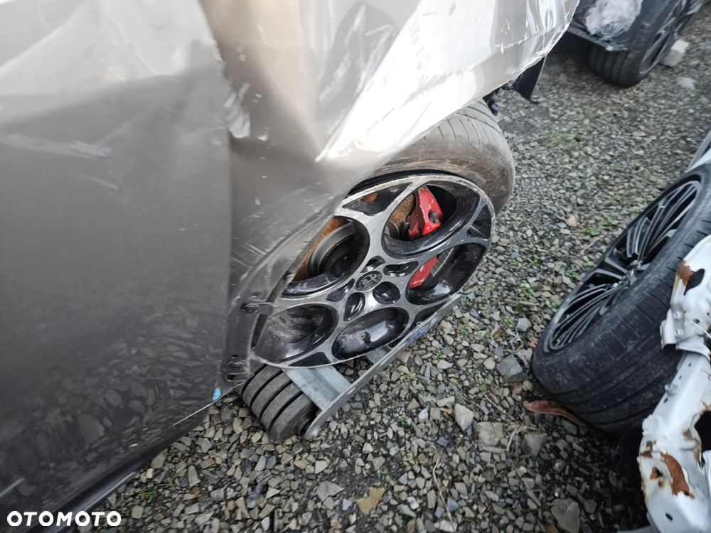 Alfa Romeo Tonale 1.3 VGT Q4 Veloce - 16