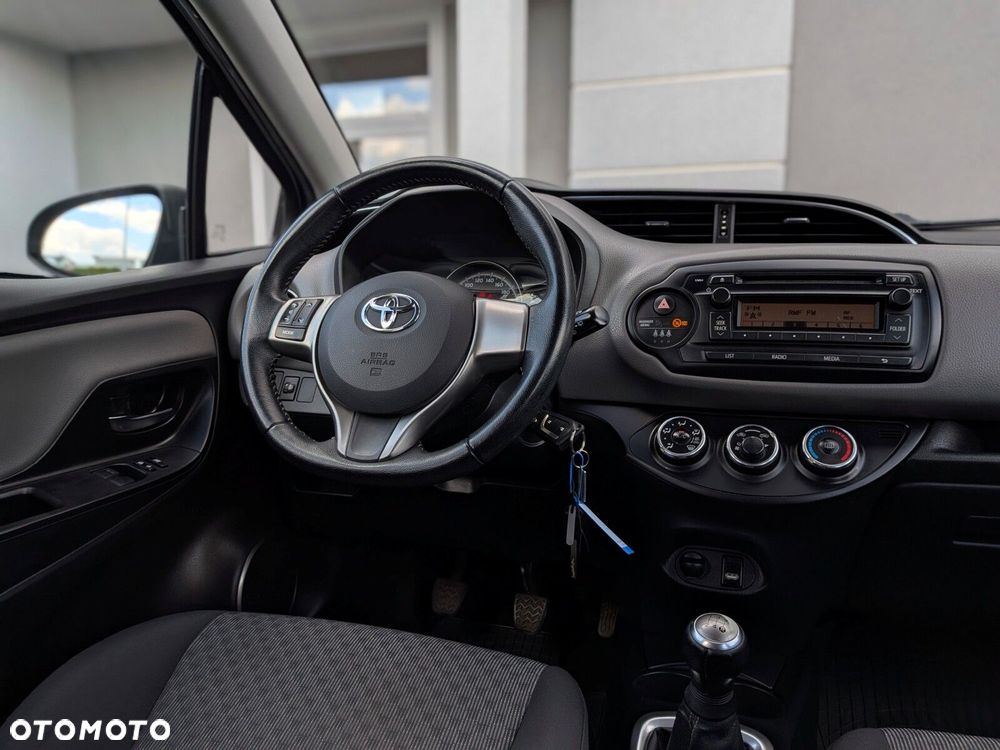 Toyota Yaris 1.0 Premium EU6 - 7
