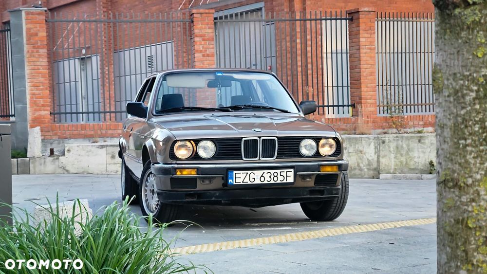 BMW Seria 3 - 12