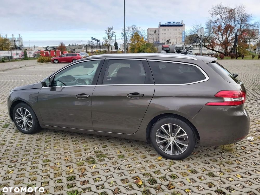 Peugeot 308 1.6 e-HDi Allure S&S - 3