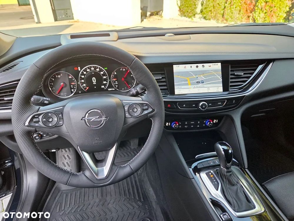 Opel Insignia - 24