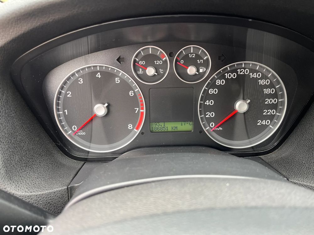 Ford Focus 1.6 Comfort - 6
