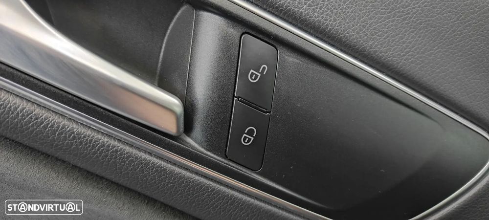 Mercedes-Benz CLA 180 d Shooting Brake AMG Line - 44