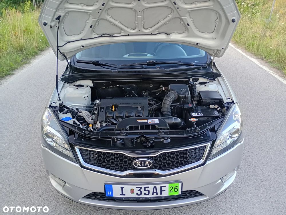 Kia Ceed - 24