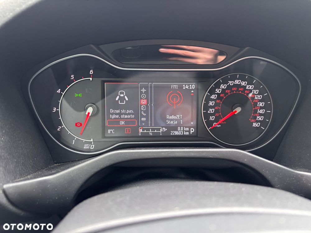 Ford Mondeo - 10
