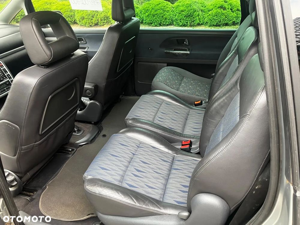 Ford Galaxy - 9