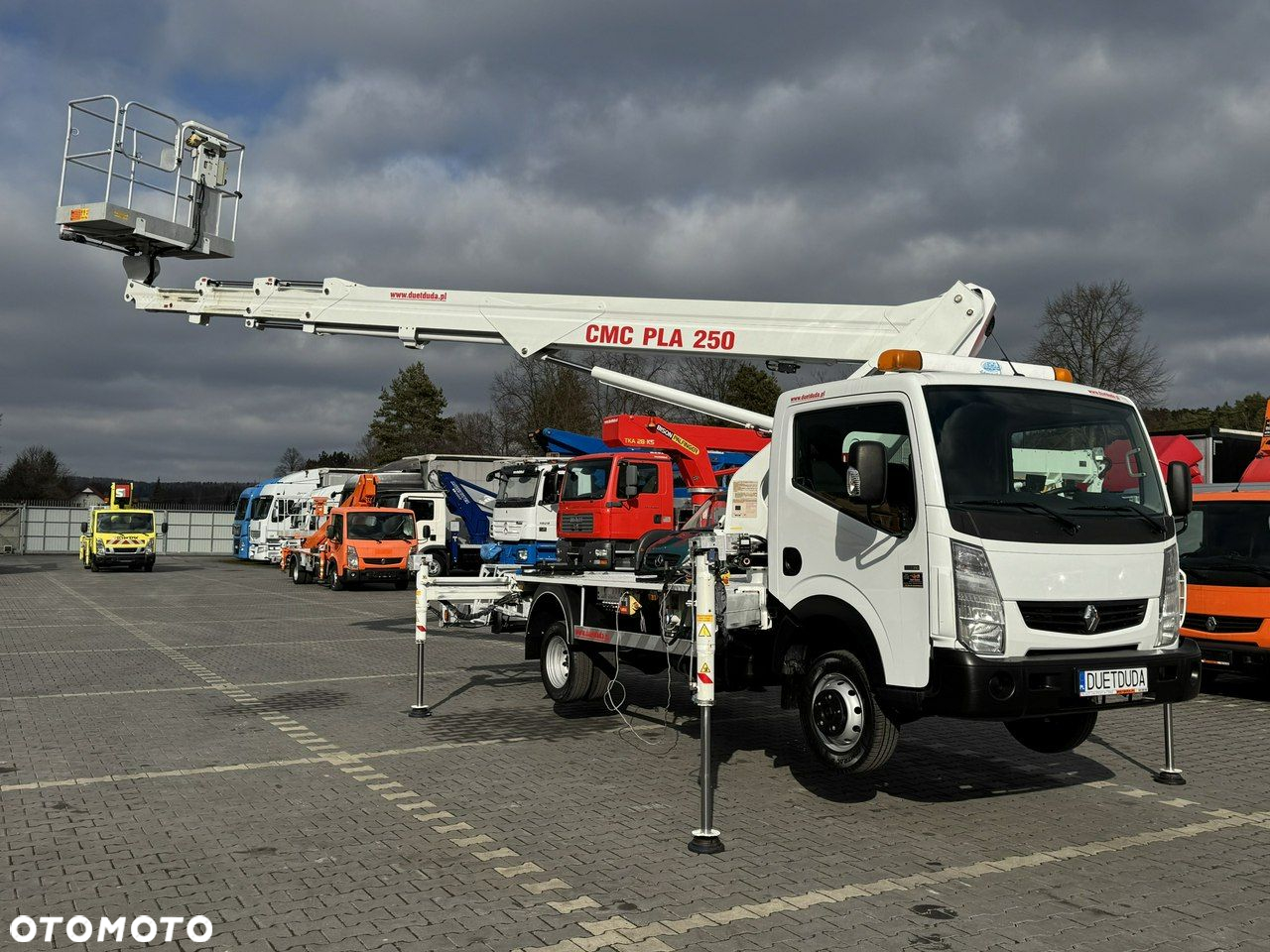 Renault Maxity - 5