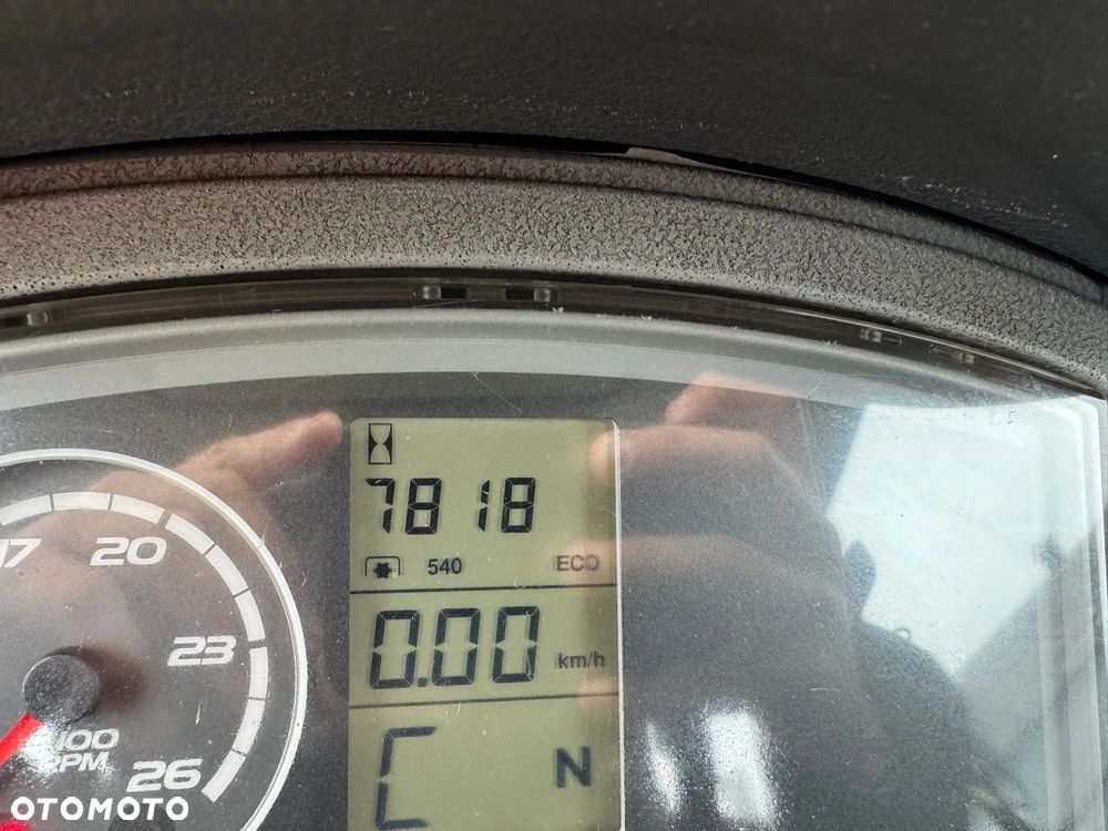 Claas Arion 630 - 12