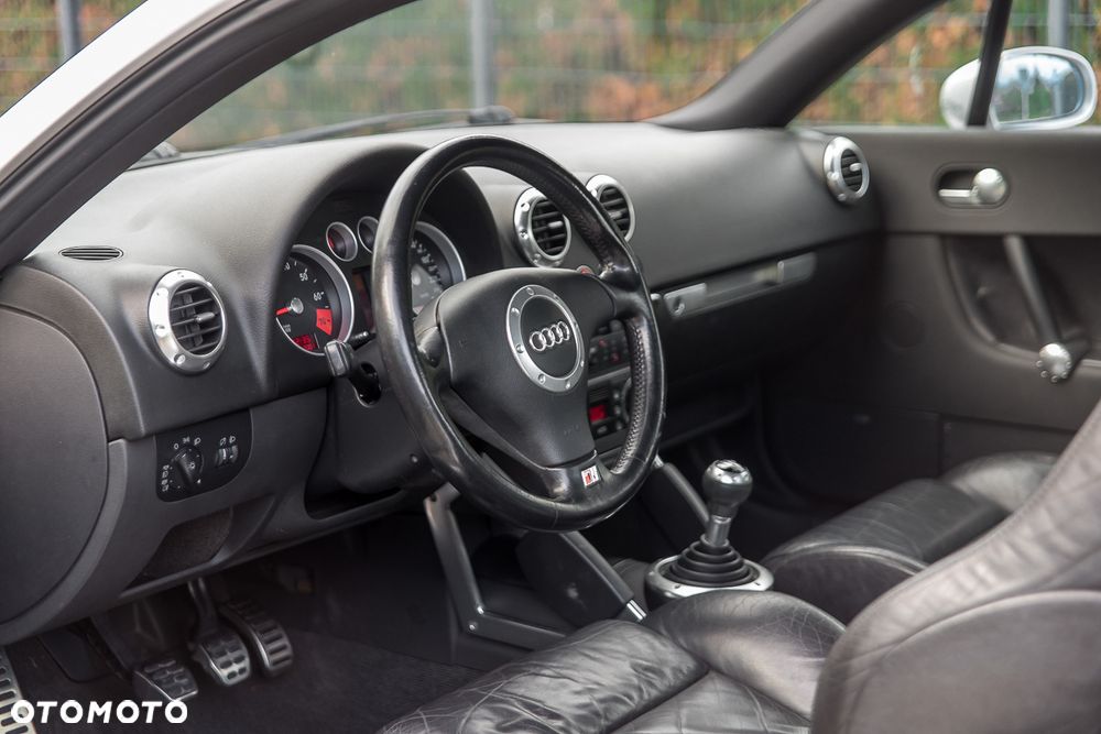 Audi TT Coupé 1.8T - 32