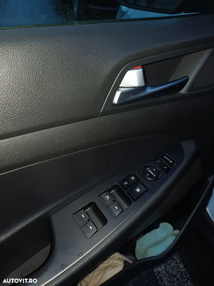 Hyundai Tucson 1.6 GDI 2WD Select - 11