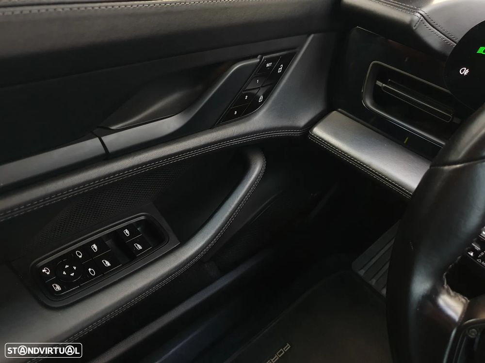 Porsche Taycan 4S Bateria Performance Plus - 11