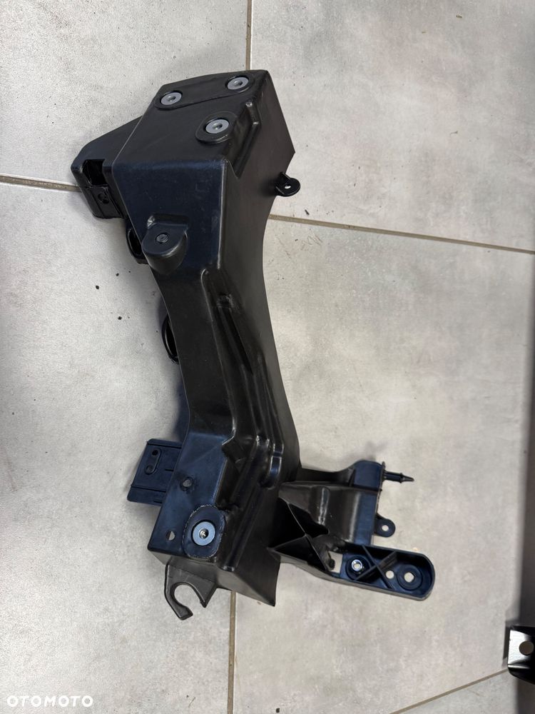 Dodge Durango 19- pas przód wzmocnienie - 4