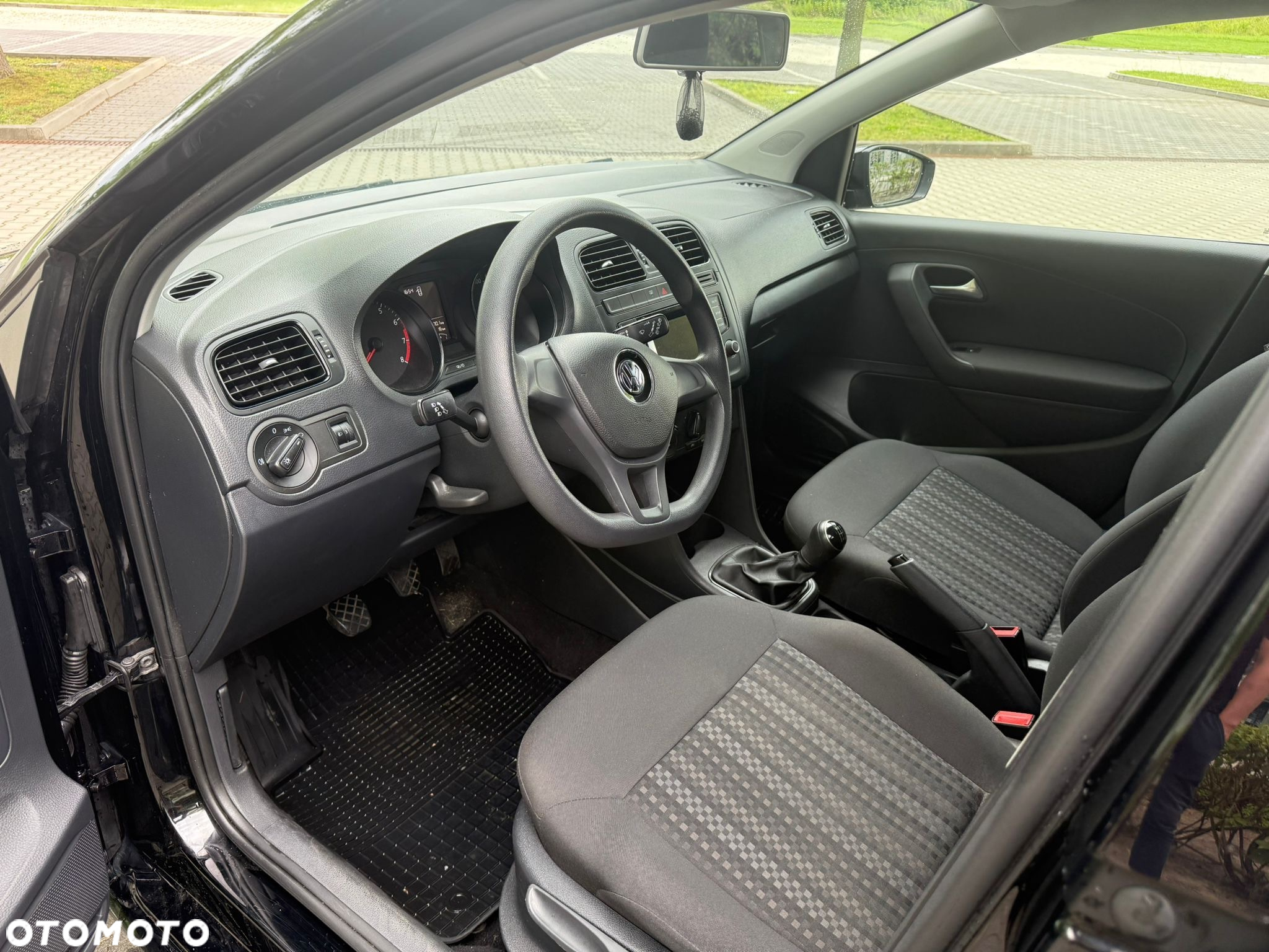 Volkswagen Polo - 8
