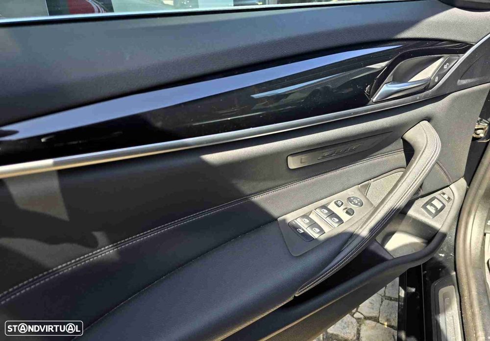 BMW 530 e - 7