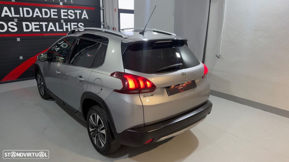 Peugeot 2008 1.2 PureTech Crossway - 11