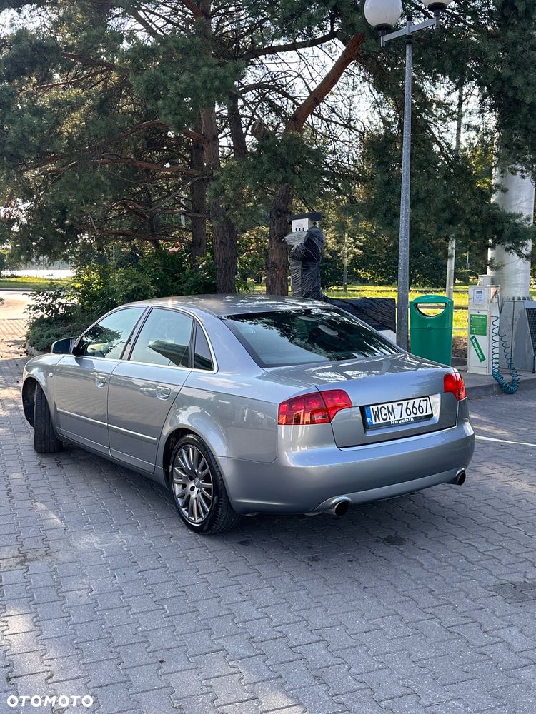 Audi A4 Limousine 2.0T FSI Quattro - 5