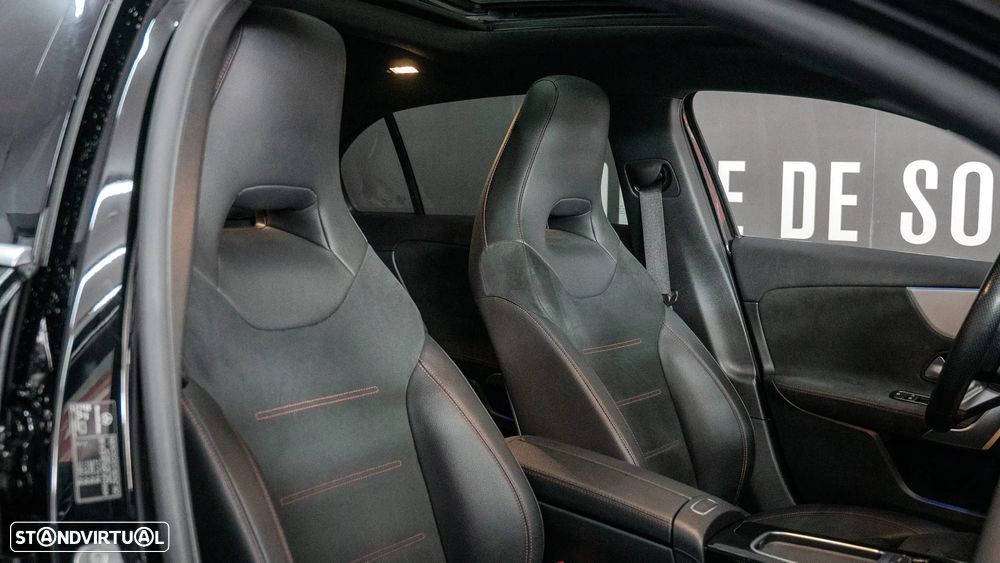 Mercedes-Benz A 250 e AMG Line - 12