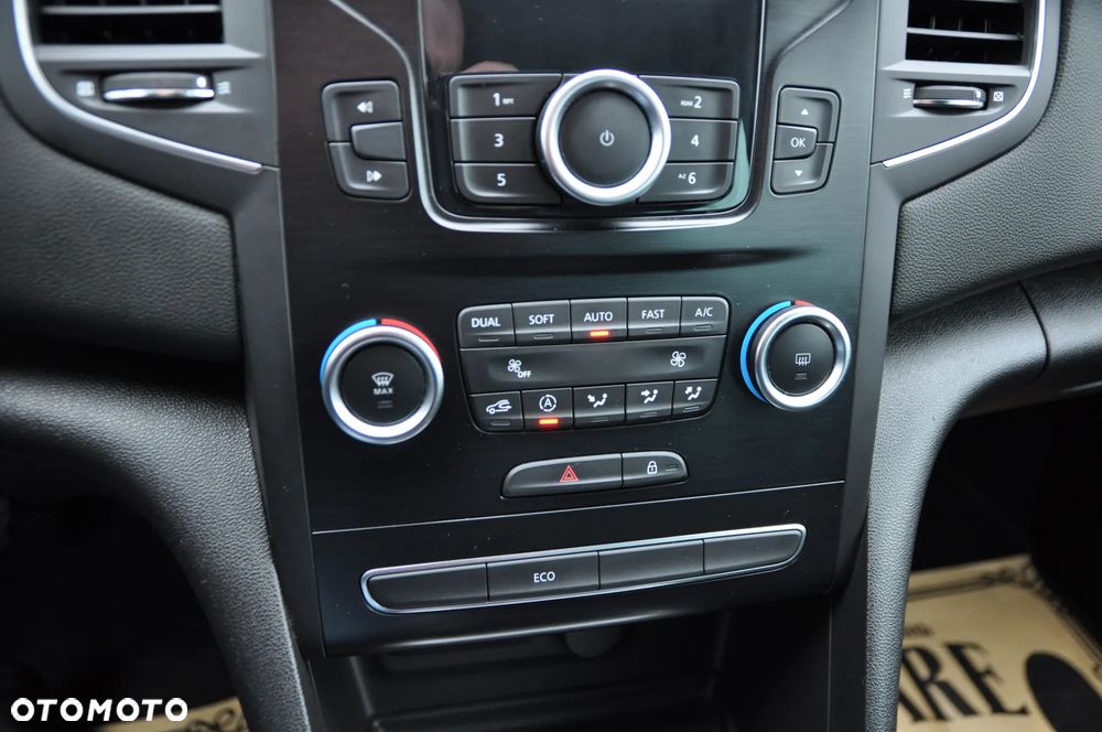 Renault Megane 1.6 SCe Business - 16